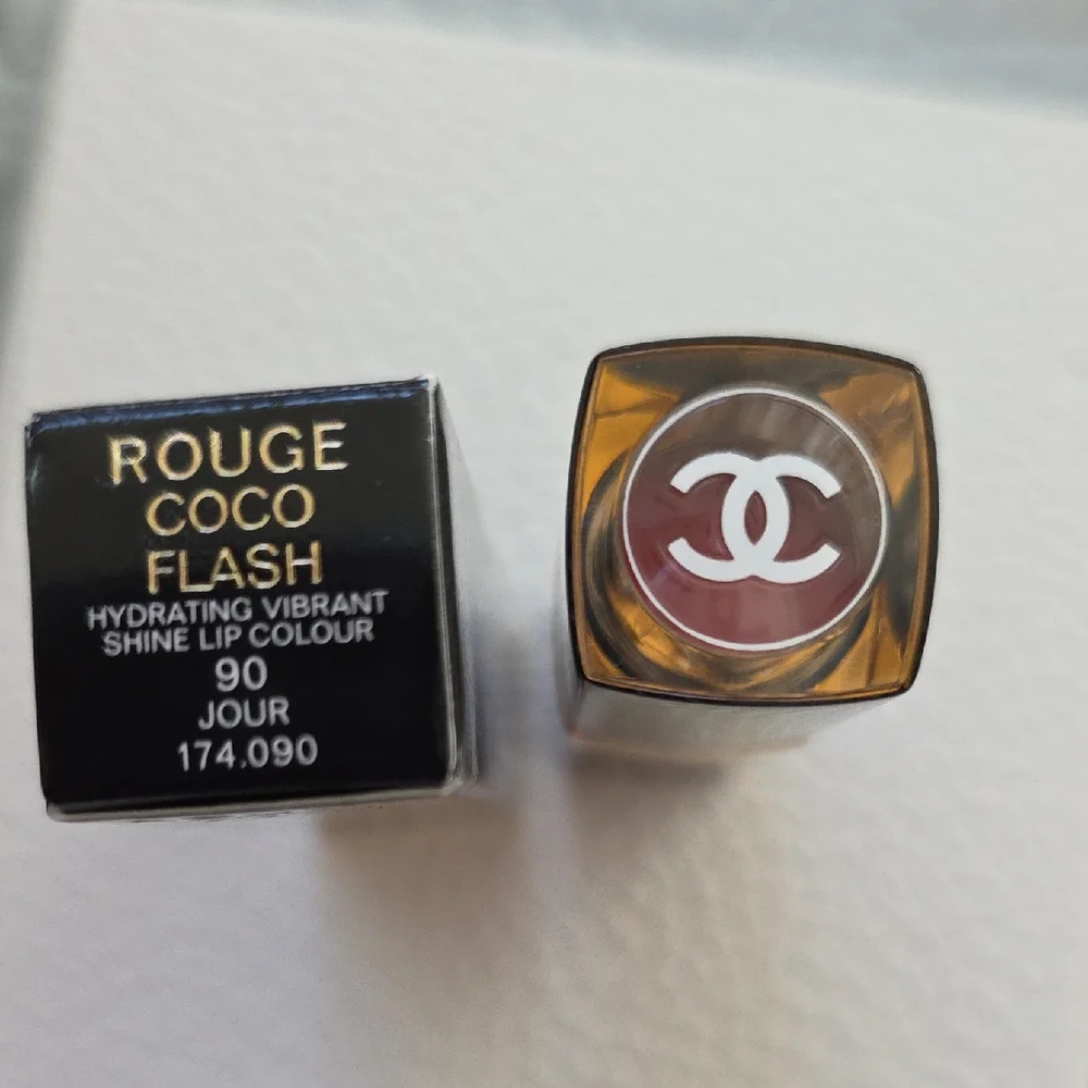 NEW~ CHANEL Rouge Coco Flash Lipstick - 90 Jour